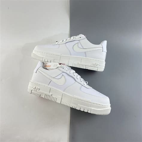 low Pixel white Nike